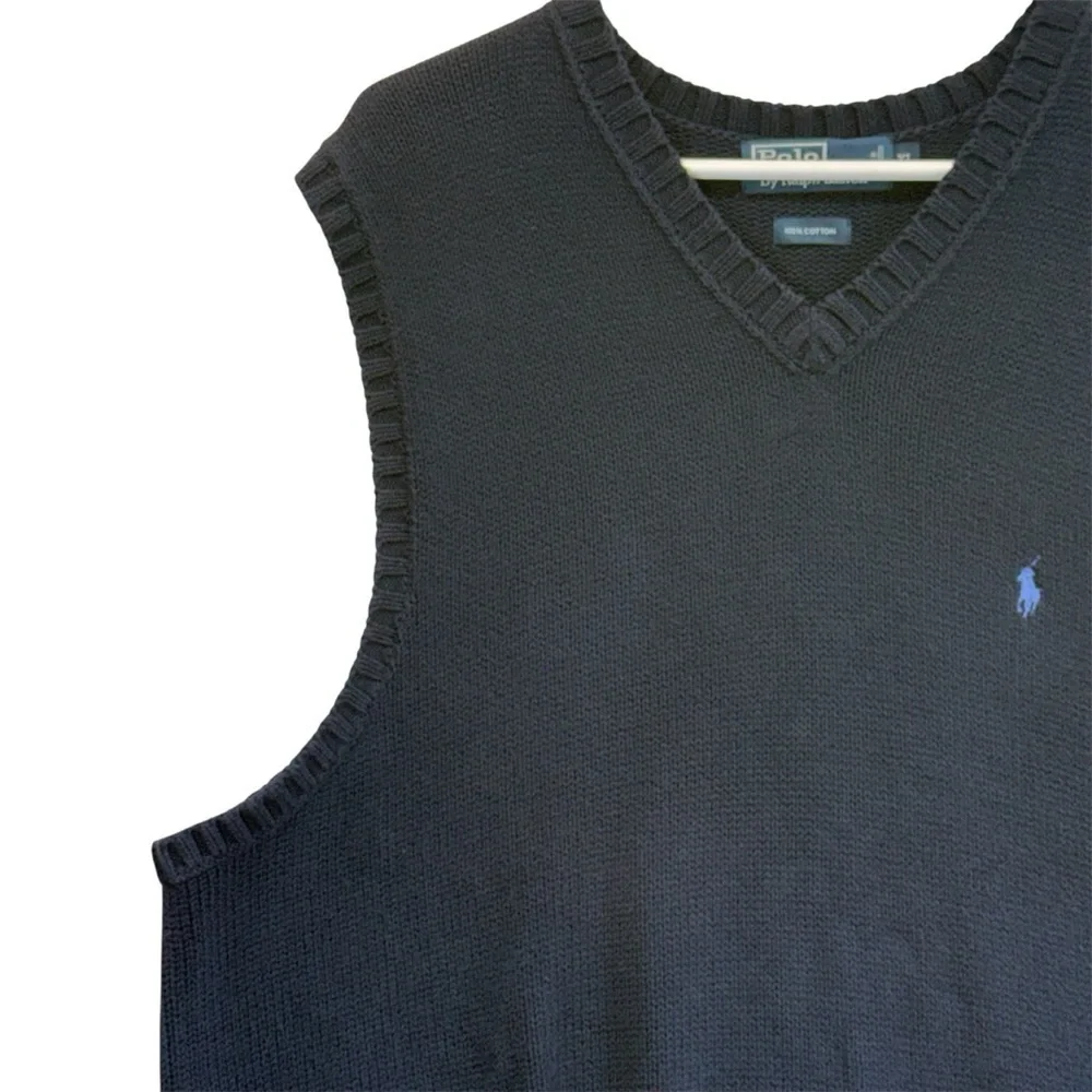Ralph Lauren Men's Navy V-Neck Sweater Vest. Size XL